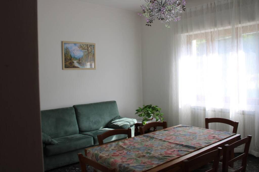 Appartamento La Cicala Barga Bagian luar foto